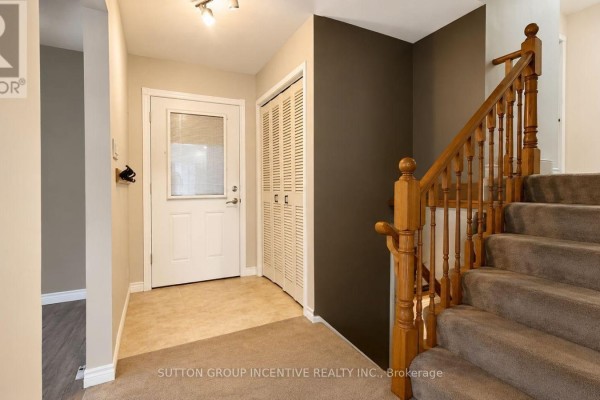 Bedroom - 35 Davies Crescent, Barrie, ON L4M2M4 Photo 4