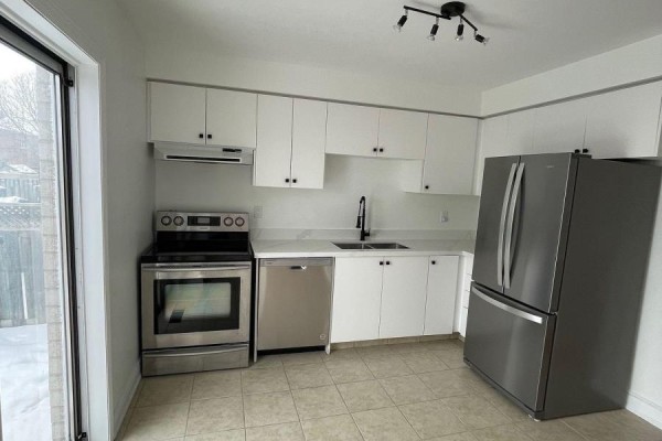 35 Drake Drive, Barrie, ON, photo 3