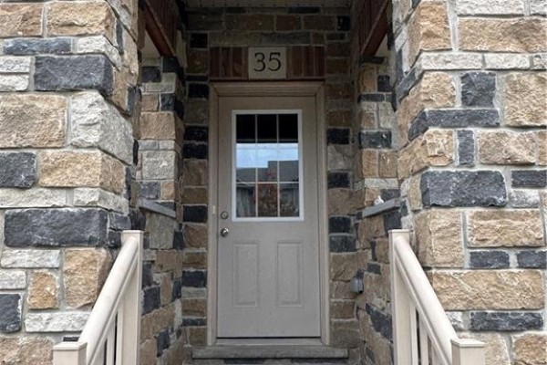 4pc Bathroom - 35 Eliza Avenue, Kitchener, ON N2E0G2 Photo 2