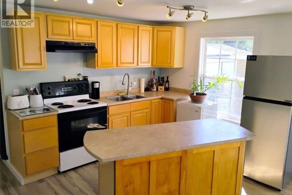 35 Fourth Avenue, Pointe Du Chene, NB E4P4H4 Photo 5