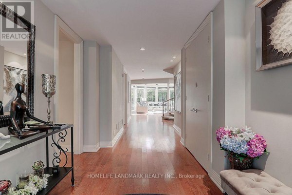 Bedroom - 35 Gardiner Road, Toronto, ON M5P3B6 Photo 3