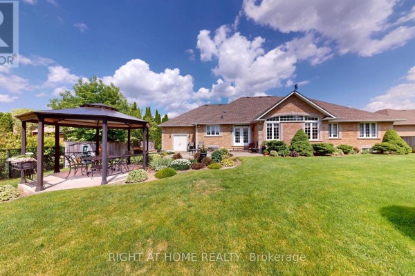 Primary Bedroom - 35 Golfview Boulevard, Bradford West Gwillimbury, ON L3Z3Z1 Photo 4
