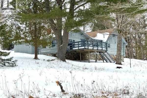 Bath (# pieces 1-6) - 35 Hills Road, Oak Bay, NB E3L4K6 Photo 4