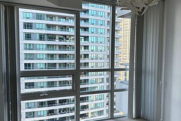 35 Hollywood Avenue, Toronto, ON M2N0A9 Photo 4
