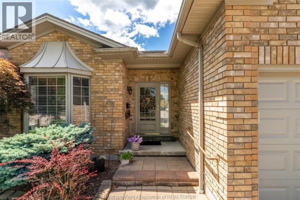 35 Home Place, Chatham, ON, photo 2