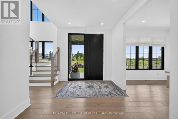 35 Horned Lark Court, Ottawa, ON K4B0L2 Photo 2