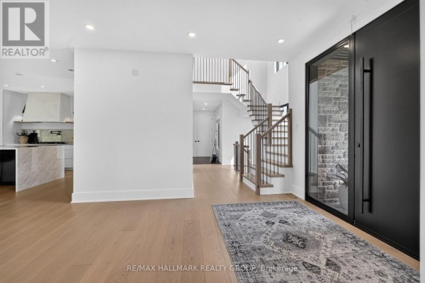 35 Horned Lark Court, Ottawa, ON K4B0L2 Photo 3