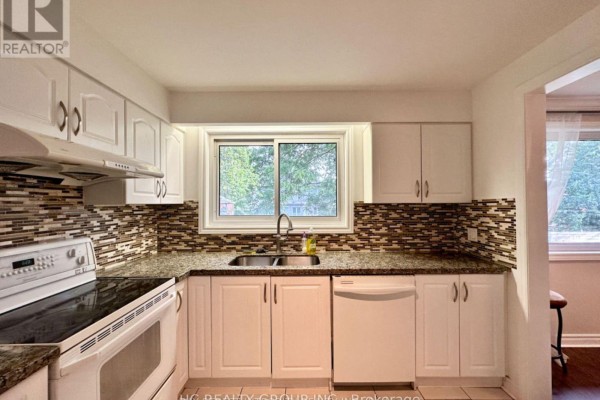Bedroom 2 - 35 Lailey Crescent, Toronto, ON M2N4H2 Photo 5