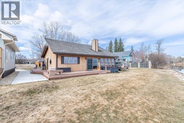 35 Lakeshore Drive, Grandview, AB, photo 2