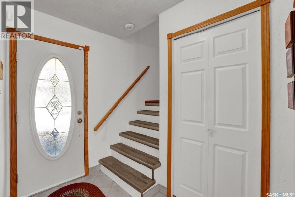 Kitchen - 35 Litzenberger Crescent, Regina, SK S4R6G7 Photo 3