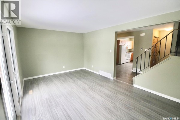 35 Mackenzie Way, Regina, SK, photo 2