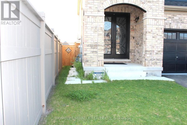 35 Merrimac Drive, Brampton, ON, photo 2