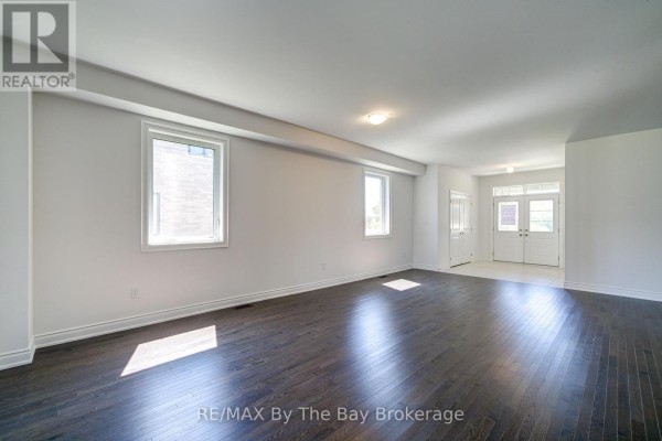 35 Misty Ridge Road, Wasaga Beach, ON L9Z0R8 Photo 5