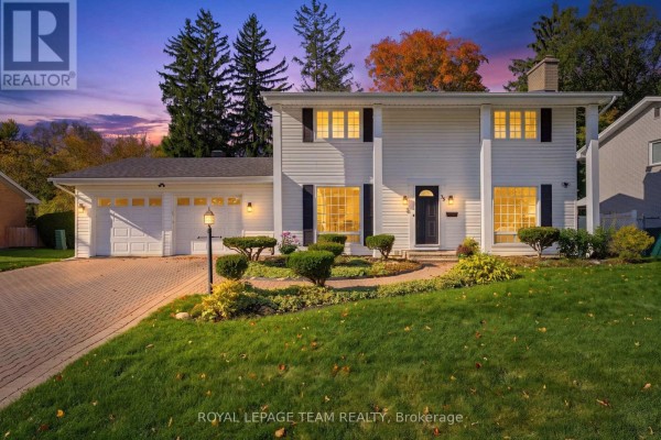 35 Mohawk Crescent, Ottawa, ON K2H7G7 Photo 2