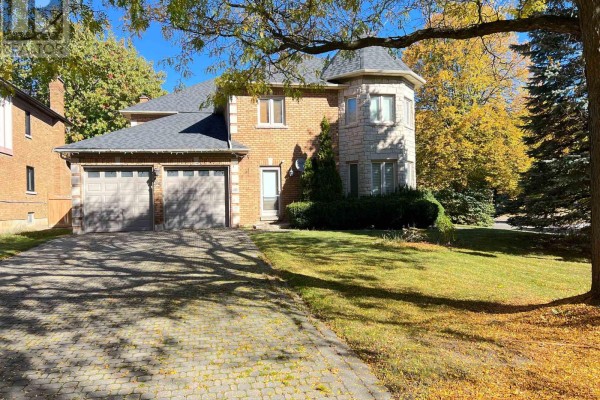 35 Montclair Road N, Richmond Hill