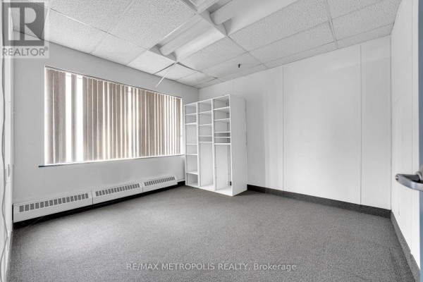 35 Oak Street, Toronto, ON M9N1A1 Photo 2
