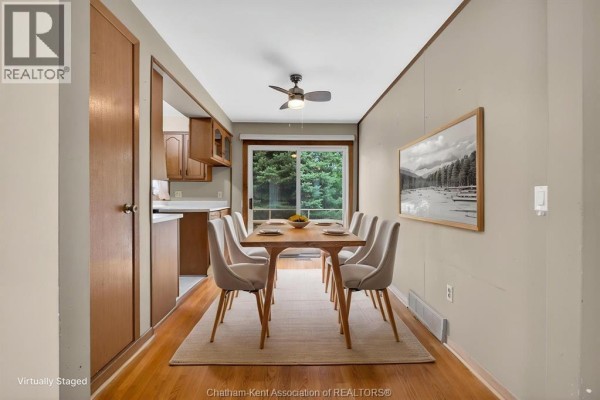 Family room - 35 Peter Street, Chatham, ON N7M5B2 Photo 4