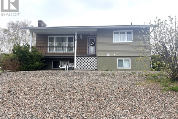 Bath (# pieces 1-6) - 35 Prince Street, Clarenville, NL A5A1W4 Photo 3