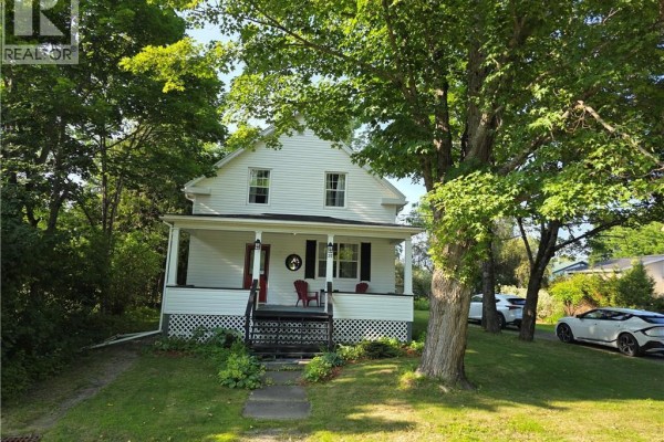 35 Queen West Street, St  Stephen, NB, photo 2