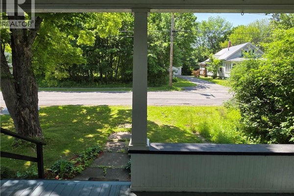 35 Queen West Street, St  Stephen, NB, photo 3