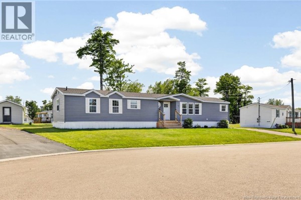 3pc Ensuite bath - 35 Richibuctou, Dieppe, NB E1A7N1 Photo 3