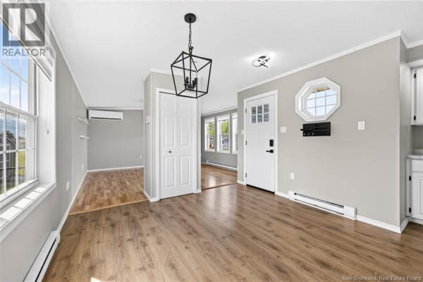 Living room - 35 Richibuctou, Dieppe, NB E1A7N1 Photo 5