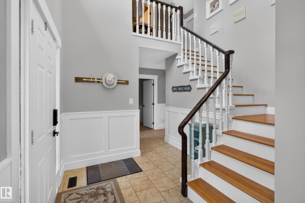 Family room - 35 Ridgemont Wy, Sherwood Park, AB T8A5M9 Photo 4