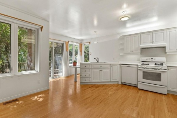 Dinette - 35 Rue De Chaumont, Gatineau, QC J8V3K8 Photo 3