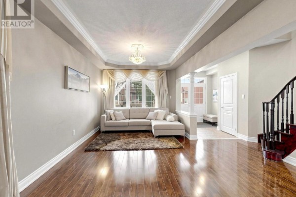 35 Sanderson Road, Markham, ON L6C2V4 Photo 4