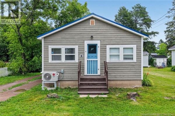 Bedroom - 35 Second Avenue, Pointe Du Chene, NB E4P5B9 Photo 2