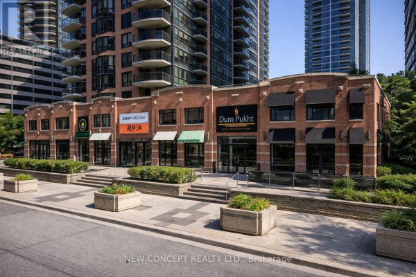 35 Sheppard Avenue E, Toronto, ON M2N2Z8 Photo 2