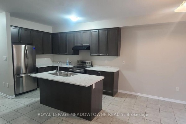 35 Sinden Road, Brantford, ON N3T0P8 Photo 5