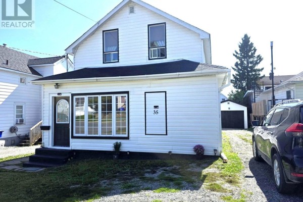 Kitchen - 35 Taylor Avenue, Kirkland Lake, ON P2N2L2 Photo 2