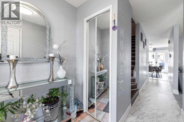 2pc Bathroom - 35 Templemont Drive Ne, Calgary, AB T1Y4Z5 Photo 4
