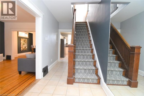 Bedroom - 35 Tisdale Street S, Hamilton, ON L8N2W1 Photo 4