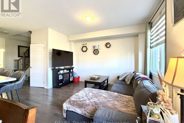 35 Vanilla Trail, Thorold, ON L2V0K6 Photo 5
