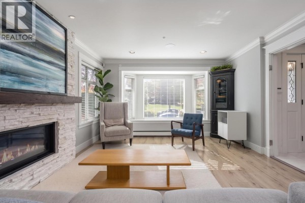 35 W 15th Avenue, Vancouver, BC V5Y1X7 Photo 2