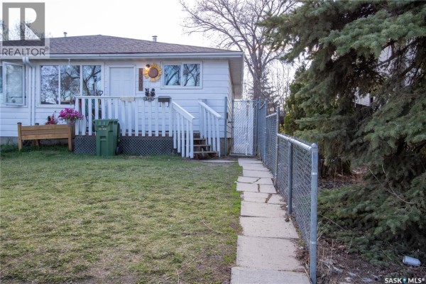 350 & 352 Toronto Street, Regina, SK, photo 2