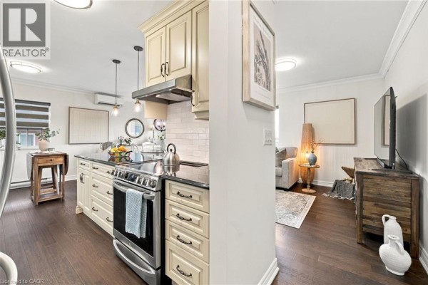 Kitchen - 350 Concession Street Unit# 303, Hamilton, ON L9A1B6 Photo 5