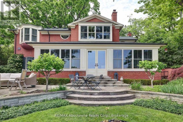 350 King Street, Oakville, ON, photo 2