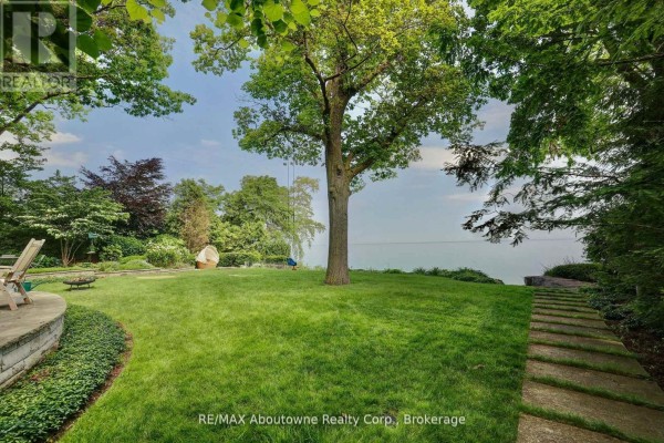 350 King Street, Oakville, ON, photo 3