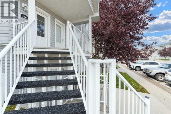 2pc Bathroom - 350 Northlands Pointe Ne, Medicine Hat, AB T1C0C1 Photo 4