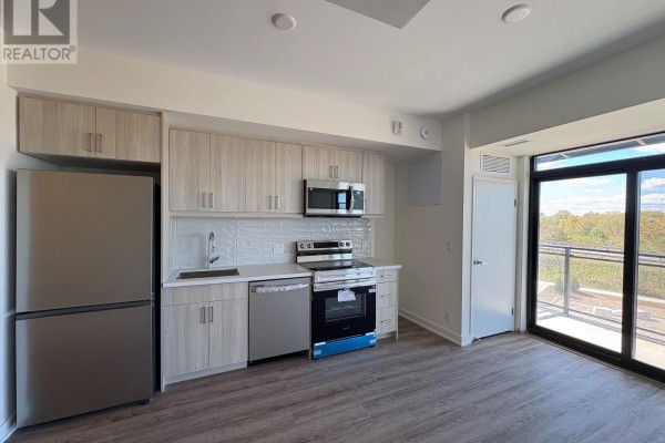 326 - 350 Prince Charles Drive, Welland, ON L3C7B3 Photo 5