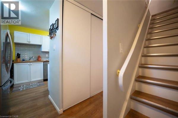 Primary Bedroom - 350 Quigley Road Unit# 231, Hamilton, ON L8K5N2 Photo 4