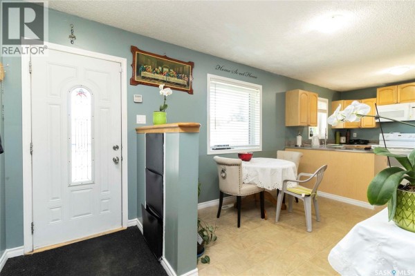 Primary Bedroom - 3501 33rd Street W, Saskatoon, SK S7L4P6 Photo 3