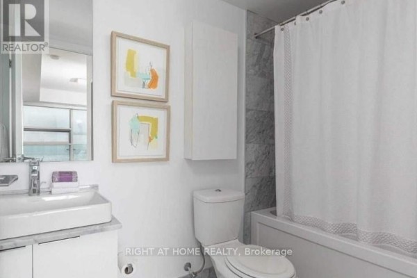 3502 - 14 York Street, Toronto, ON M5J0B1 Photo 4