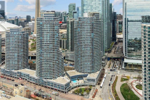 3503 - 208 Queens Quay W, Toronto