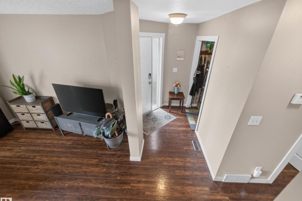 Kitchen - 3503 42a Av Nw, Edmonton, AB T6L4C6 Photo 3