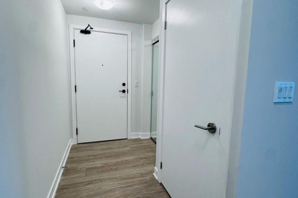 Dining room - 3505 - 4130 Parkside Village Drive, Mississauga, ON L5B0L7 Photo 2
