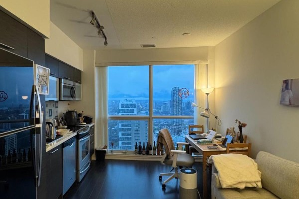 3506 - 386 Yonge Street, Toronto, ON M5B0A5 Photo 5